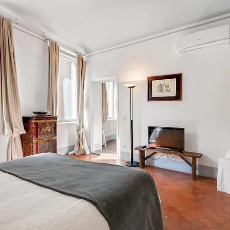 Pietre Dure Apartment
