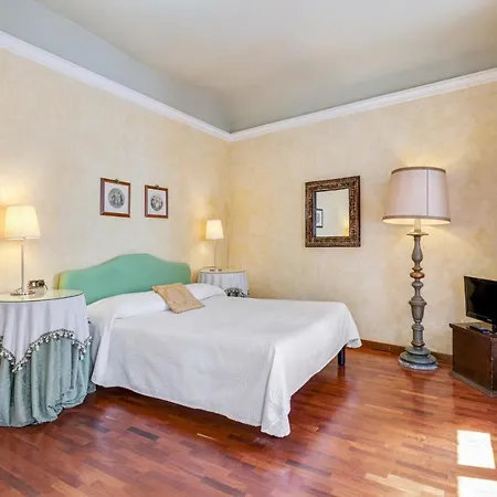 Pietre Dure Apartment
