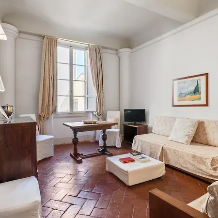 Apartment Pietre Dure Florenz