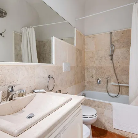 Apartment Pietre Dure Florenz