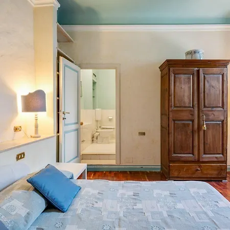 Pietre Dure Apartment